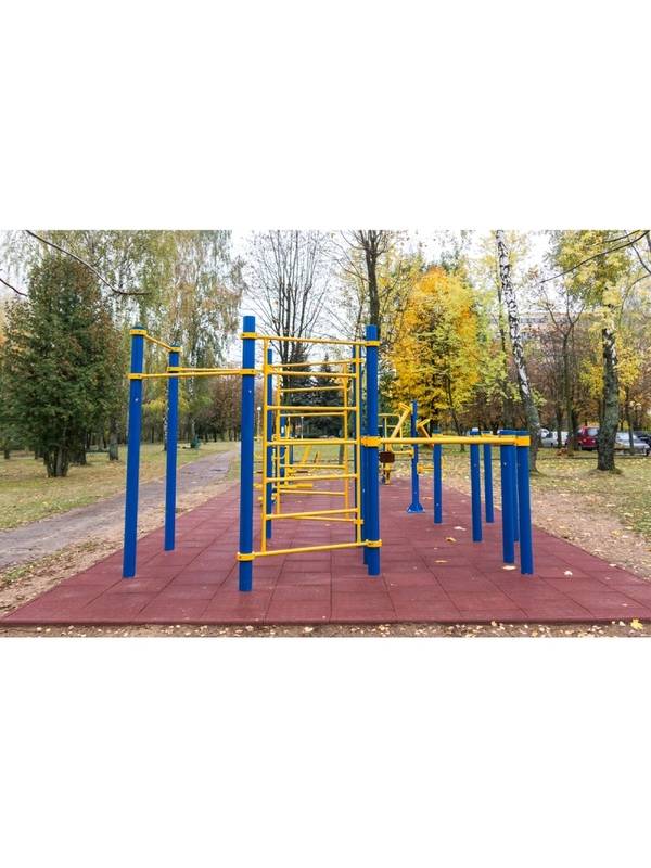 Спортивная площадка