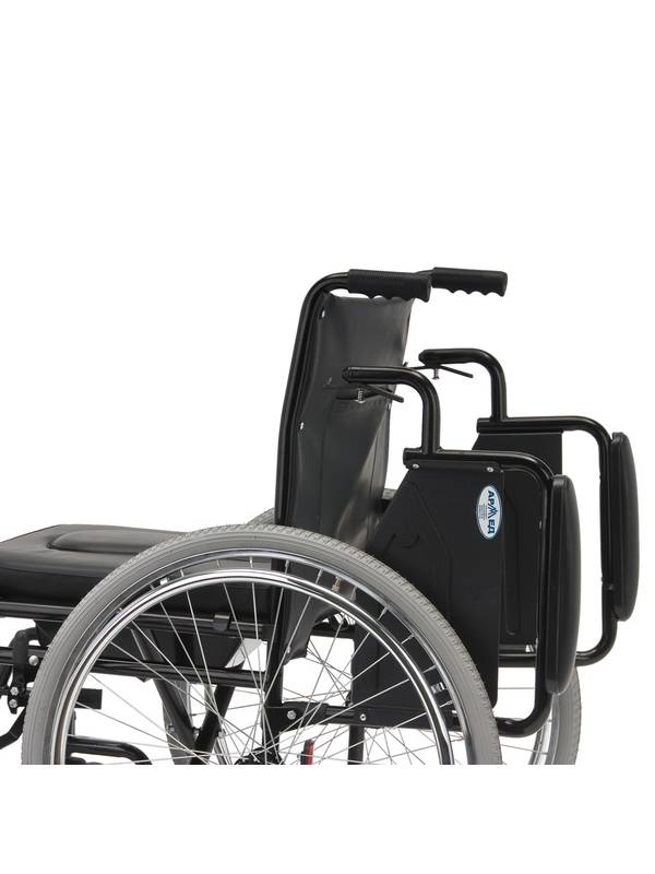 Кресло-коляска с санитарным оснащением Armed Н 011А