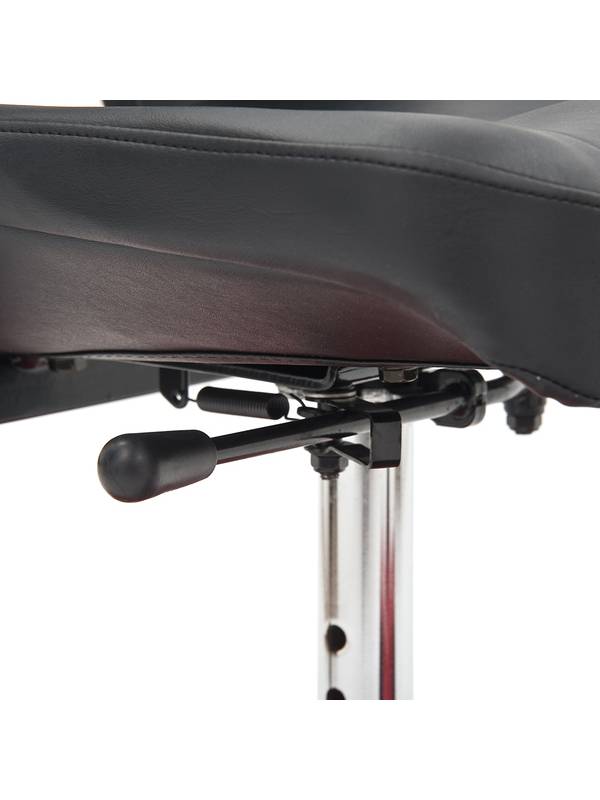 Скутер четырехколесный с электрическим приводом