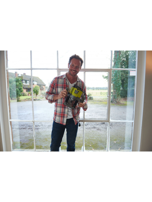 Фрезер Ryobi RRT 1600P-K