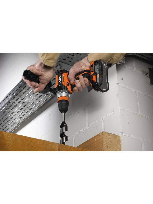 Дрель-шуруповерт ударная аккумуляторная AEG BSB 18 CBL LI-202C