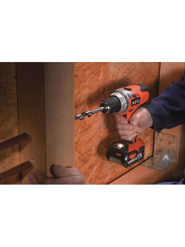 Шуруповерт AEG BS 14 C Li-202C
