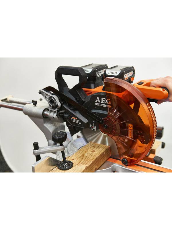 Пила торцовочная AEG BPS 18-254 BL (без батареи)