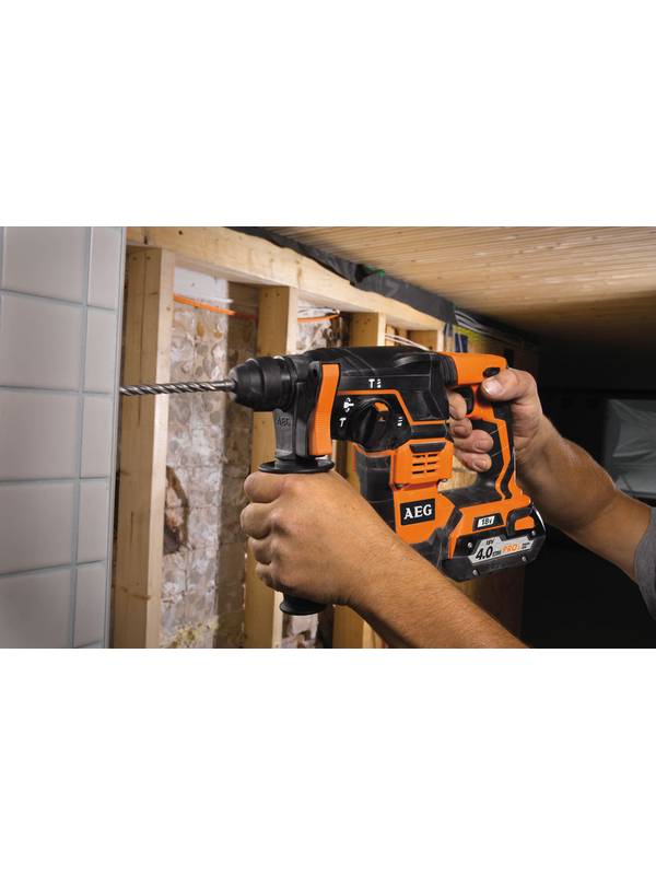 Перфоратор аккумуляторный AEG BBH 18 LI-402C