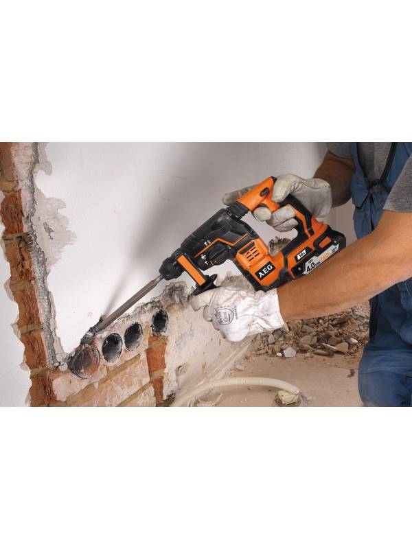 Перфоратор аккумуляторный AEG BBH 18 LI-402C