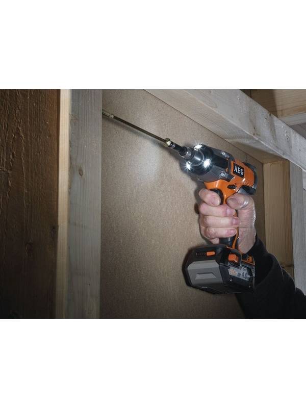 Гайковерт аккумуляторный AEG BSS18C12ZLi-402C