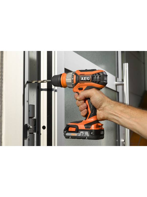 Дрель-шуруповерт аккумуляторная AEG BS18C2XLI-202C