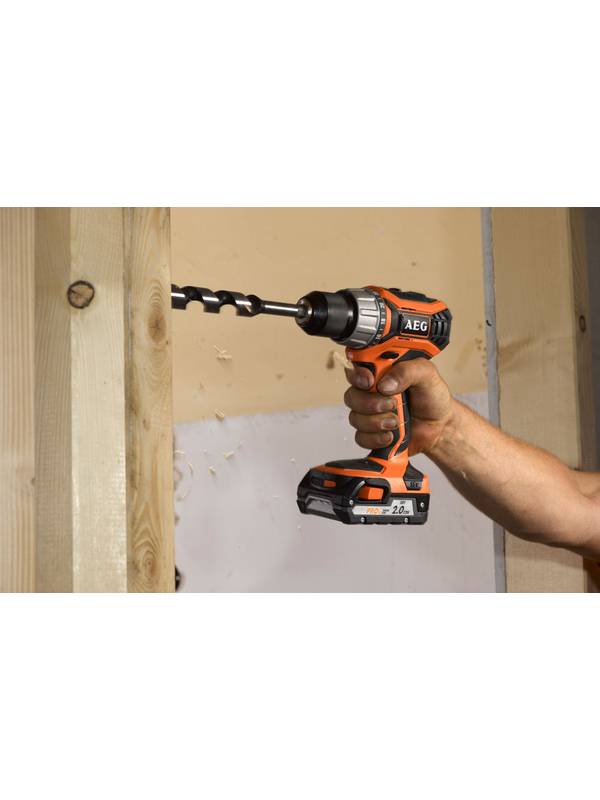 Дрель-шуруповерт аккумуляторная AEG BS18C2LI-202C