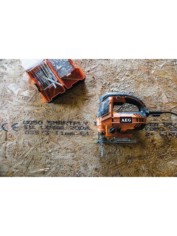 Лобзик AEG STEP100