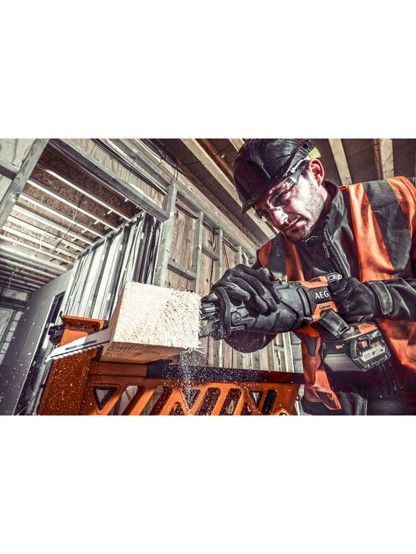 Пила сабельная аккумуляторная AEG BUS18BL-0 (без батареи)