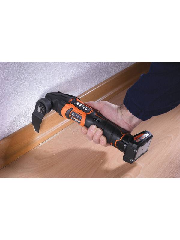 Многофункциональный инструмент AEG BMT12C (без батареи)