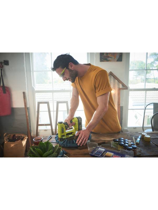 ONE + / Степлер RYOBI R18ST50-0 (без батареи)