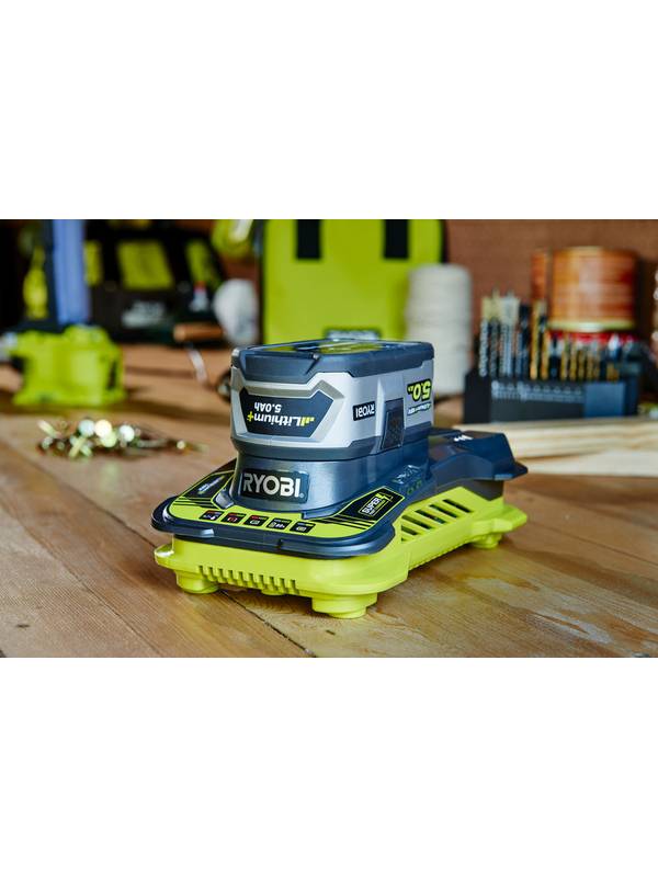 ONE + / Зарядное устройство RYOBI RC18150