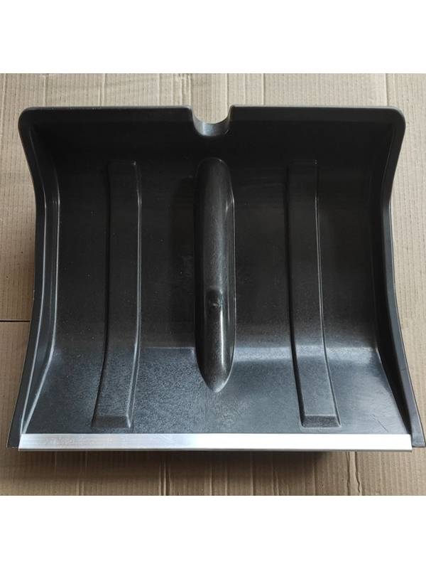 Ковш лопаты (Усадьба) с металлической планкой Элбэт (460х390 мм)