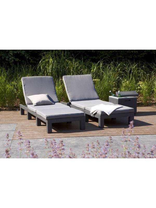 Шезлонг, лежак пластиковый Keter Daytona