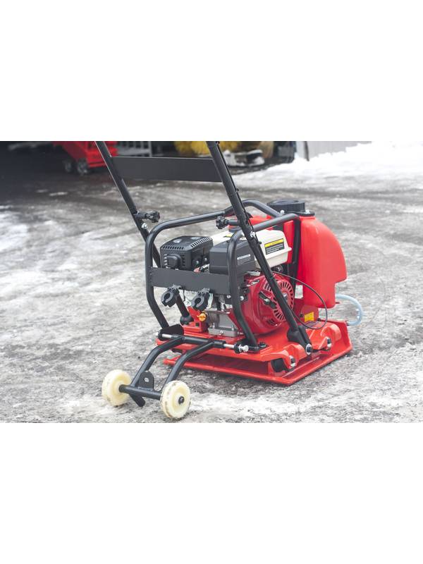 Виброплита Impulse VP80TL++ Loncin G200F (бак, колеса)